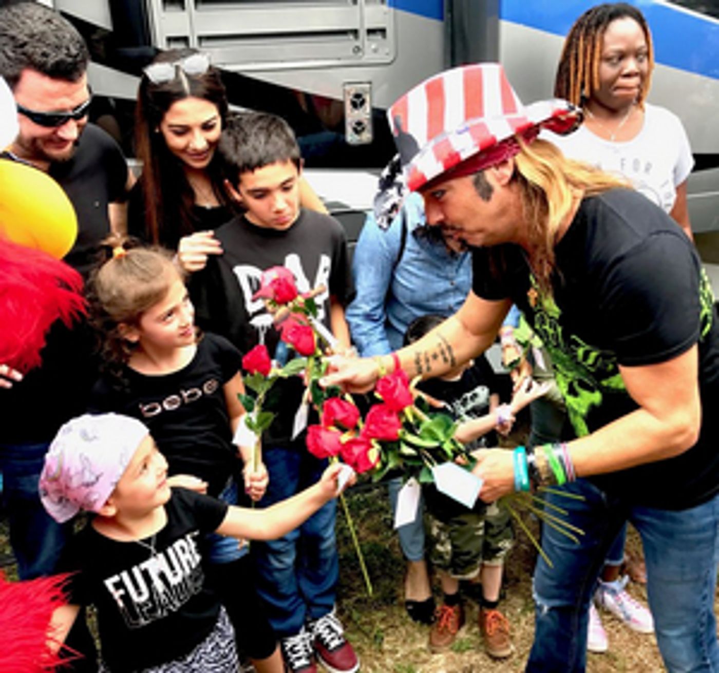 Bret Michaels to Receive Humanitarian Of The Year Award at Hollywood Christmas Parade  Image