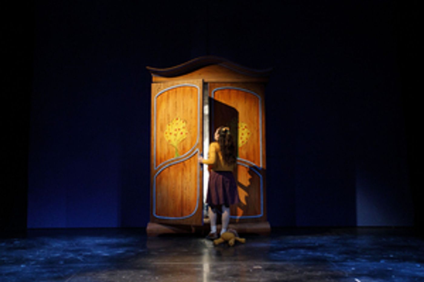 Review: THE LION, THE WITCH, AND THE WARDROBE at Imagination Stage  Image