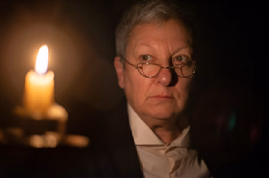 Review: A CHRISTMAS CAROL, Bridge House Theatre Image