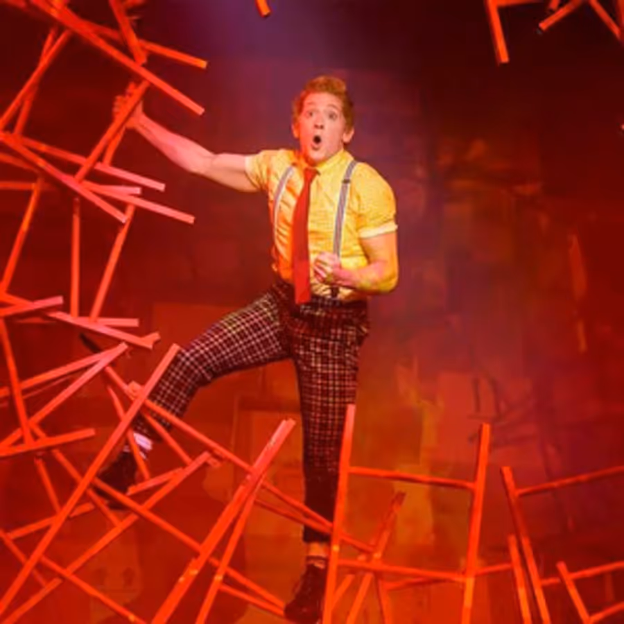 Review: THE SPONGEBOB MUSICAL: LIVE ON STAGE! Brought The Iconic Characters to Life on Nickelodeon! Image