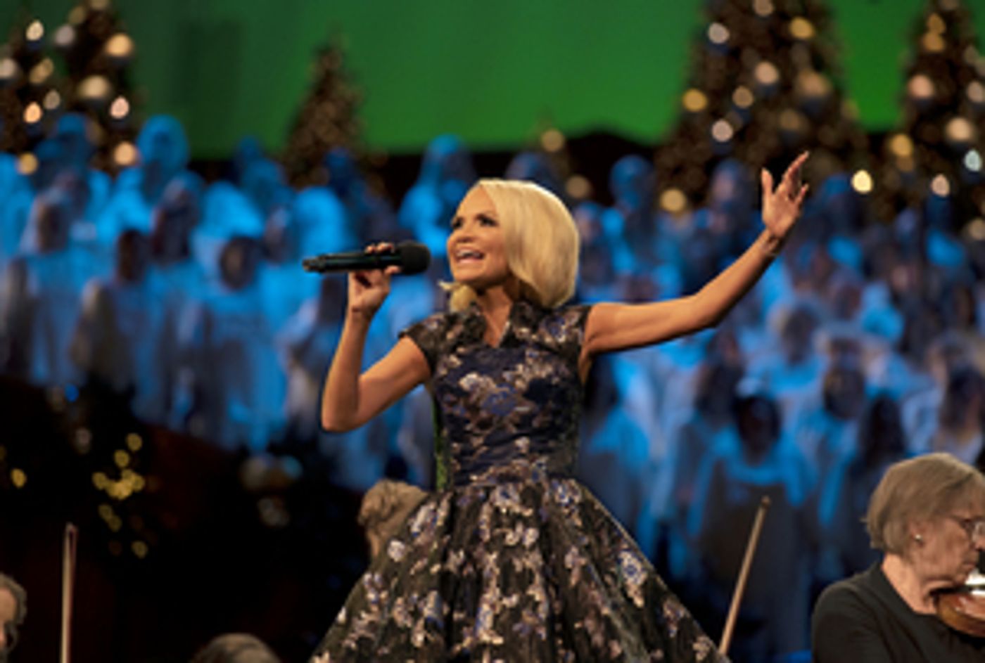BWW Exclusive: Angels Among Us, Tabernacle Choir Christmas Concert Featuring Kristin Chenoweth  Image