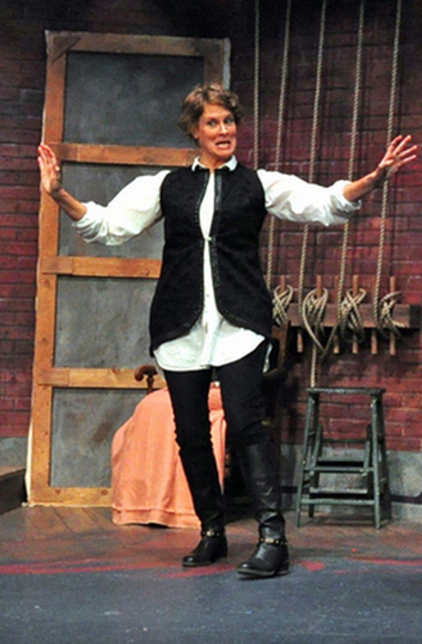 Review: BERNHARDT / HAMLET at Unicorn Theatre Review: BERNHARDT / HAMLET at Unicorn Theatre Image