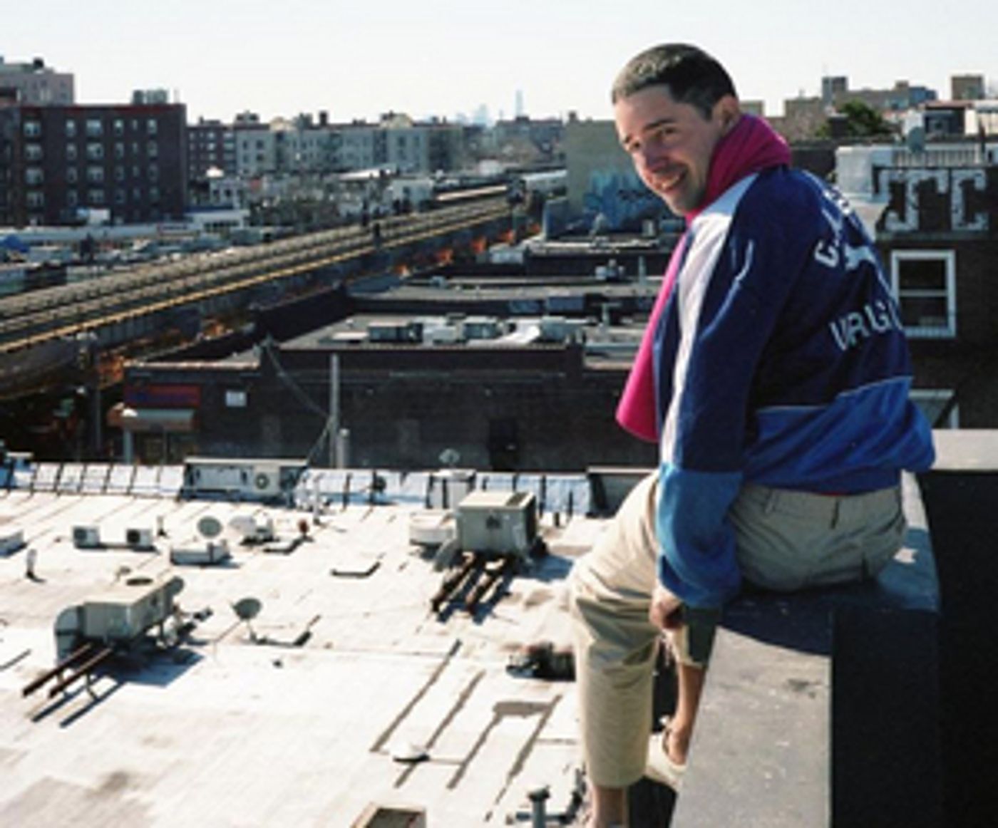 Juan Wauters Shares the Video for 'Crazy Funny (feat. Maxine)' Juan Wauters Shares the Video for 'Crazy Funny (feat. Maxine)' Image