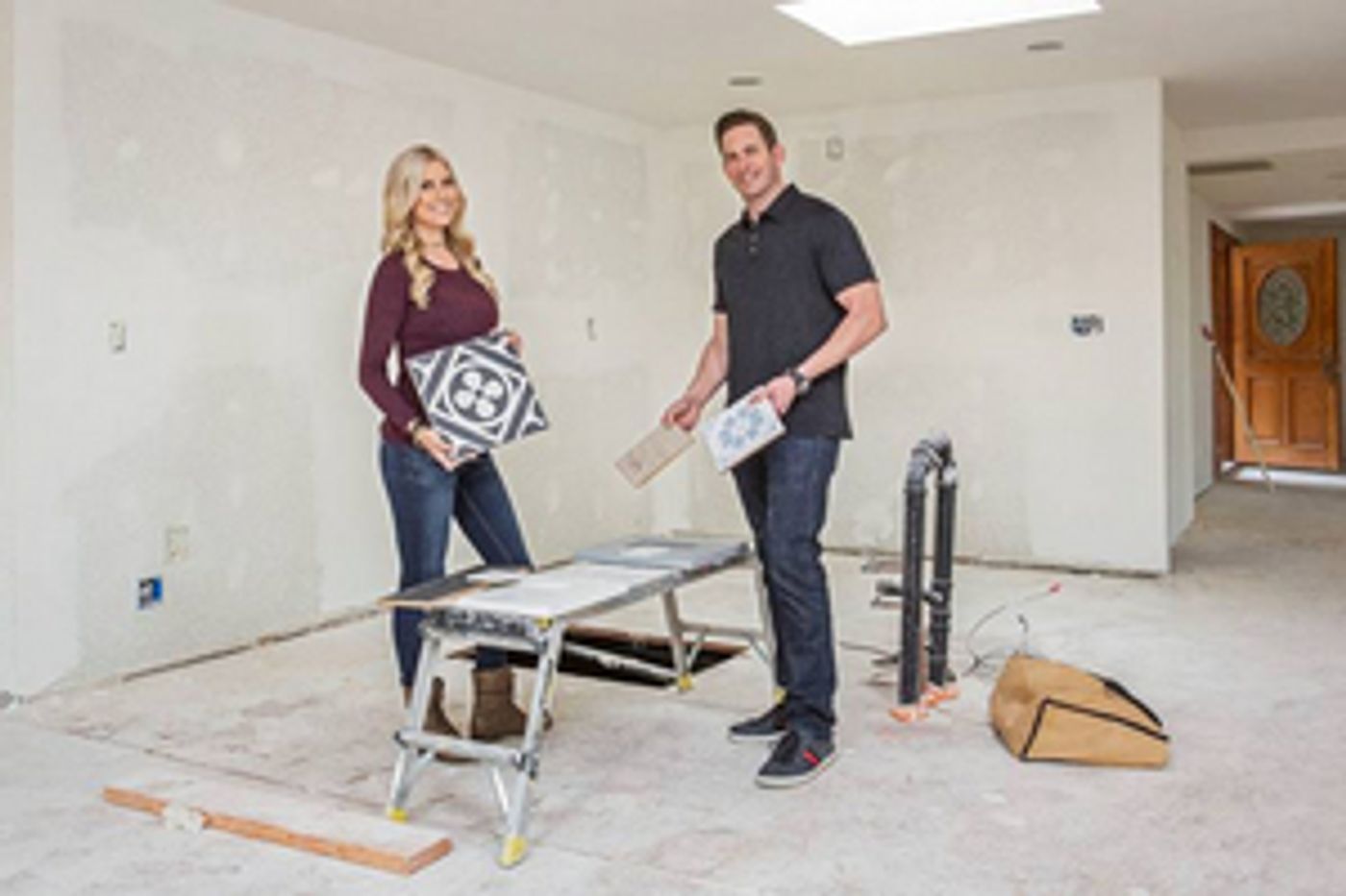 HGTV Picks Up A New Season Of FLIP OR FLOP With Christina Anstead And Tarek El Moussa HGTV Picks Up A New Season Of FLIP OR FLOP With Christina Anstead And Tarek El Moussa Image