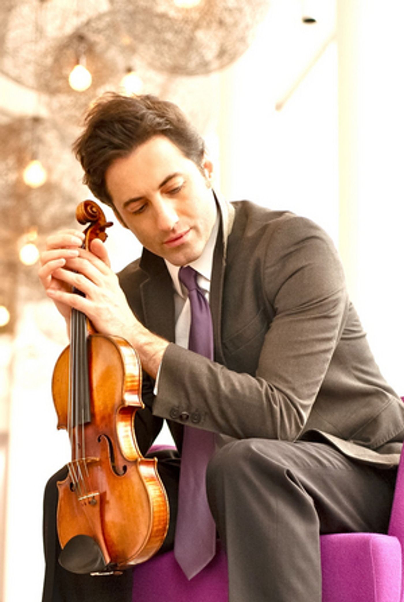 Violinist Philippe Quint to Debut With Baltimore Symphony In US Premiere Of CHARLIE CHAPLIN'S SMILE  Image