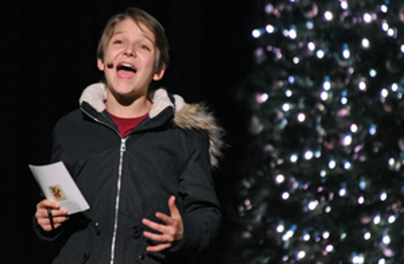 Review: LOVE ACTUALLY LIVE Dazzles Audiences with Original Film Clips Immersed in an Entertaining Jukebox Musical  Image