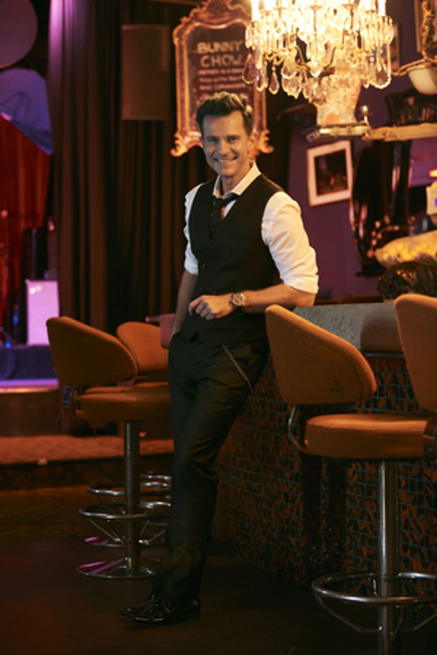 Review: David Campbell And The Sydney Symphony Orchestra Open The New Sydney Coliseum With A Dose Of Christmas Cheer with CHRISTMAS AT THE COLISEUM  Image