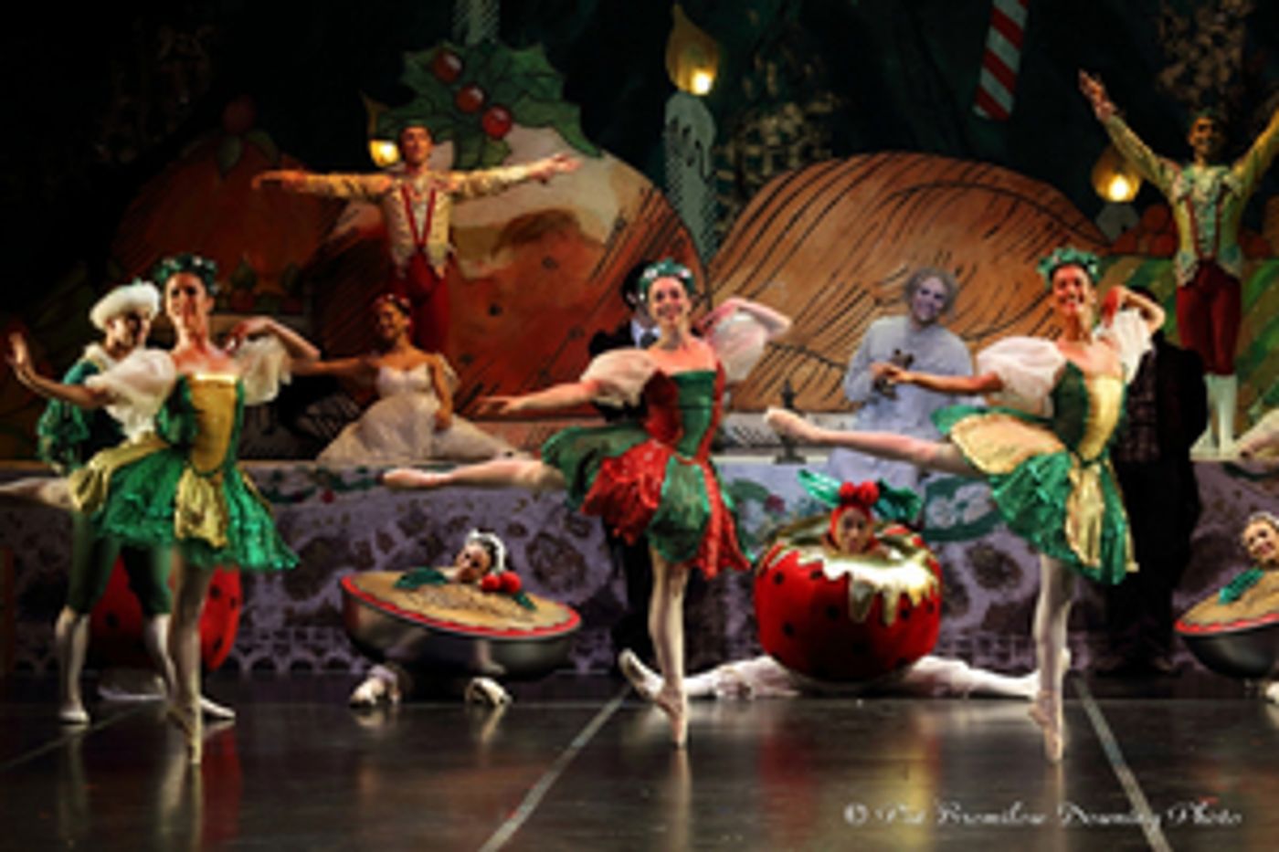 Review: A CHRISTMAS CAROL a Merry Delight at Artscape Theatre  Image