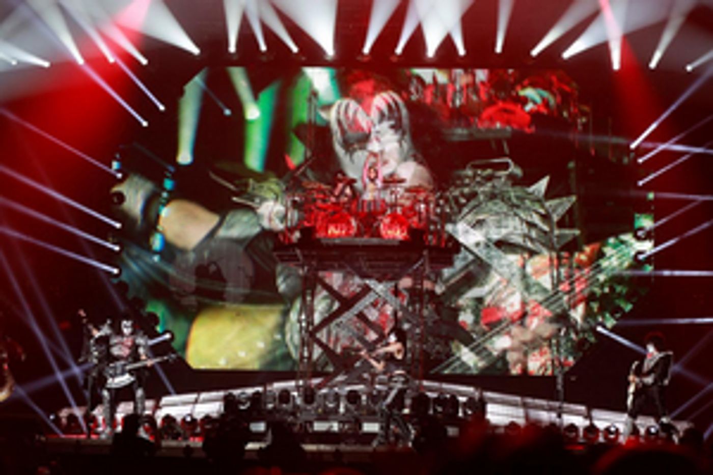 Yoshiki Joins KISS For Surprise Performances At Tokyo Dome In Tokyo And Kyocera Dome In Osaka Yoshiki Joins KISS For Surprise Performances At Tokyo Dome In Tokyo And Kyocera Dome In Osaka Image