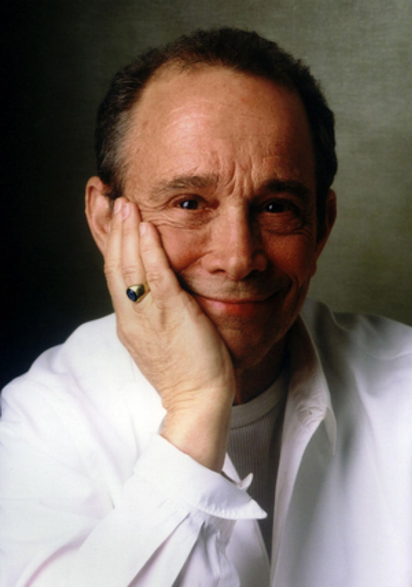Joel Grey Will Receive ICON Award at Porchlight Music Theatre's 25th Anniversary ICONS Gala Joel Grey Will Receive ICON Award at Porchlight Music Theatre's 25th Anniversary ICONS Gala Image