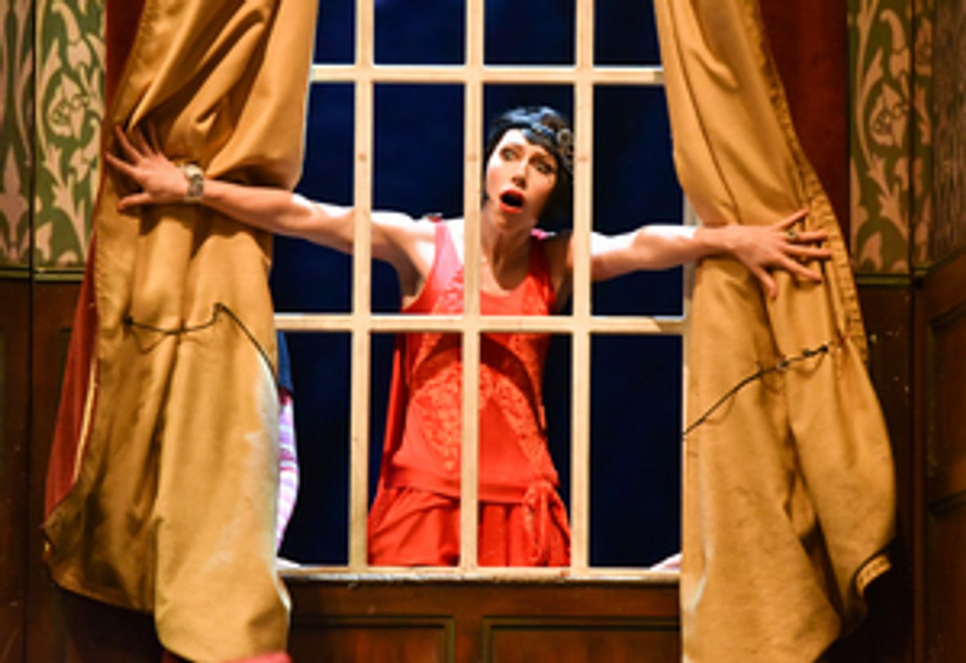 Interview: Ellie Morris Talks THE PLAY THAT GOES WRONG at The Duchess Theatre Interview: Ellie Morris Talks THE PLAY THAT GOES WRONG at The Duchess Theatre Image