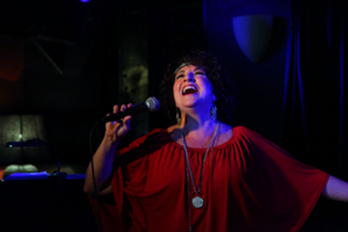 Interview: Lisa Viggiano Comes to The Beach Cafe on January 4, 2020  Image