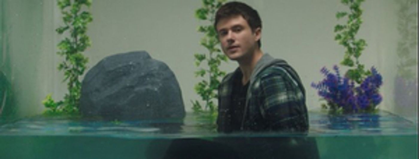 Alec Benjamin Shares Video For 'Mind Is A Prison' Alec Benjamin Shares Video For 'Mind Is A Prison' Image