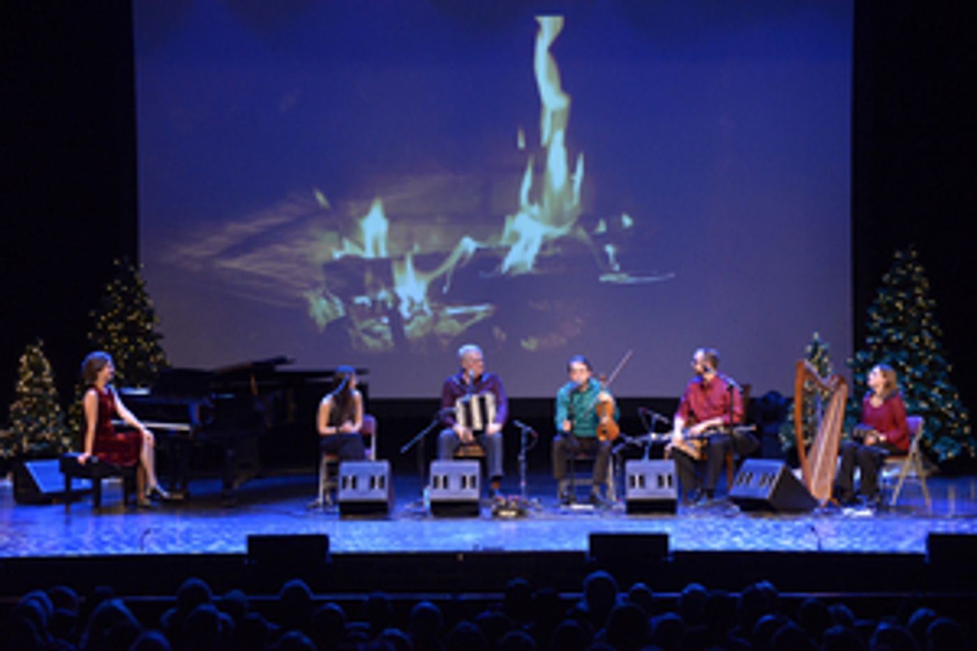 Review: IRISH CHRISTMAS IN AMERICA Brings the Christmas Spirit and the Jameson to The Sofia Review: IRISH CHRISTMAS IN AMERICA Brings the Christmas Spirit and the Jameson to The Sofia Image