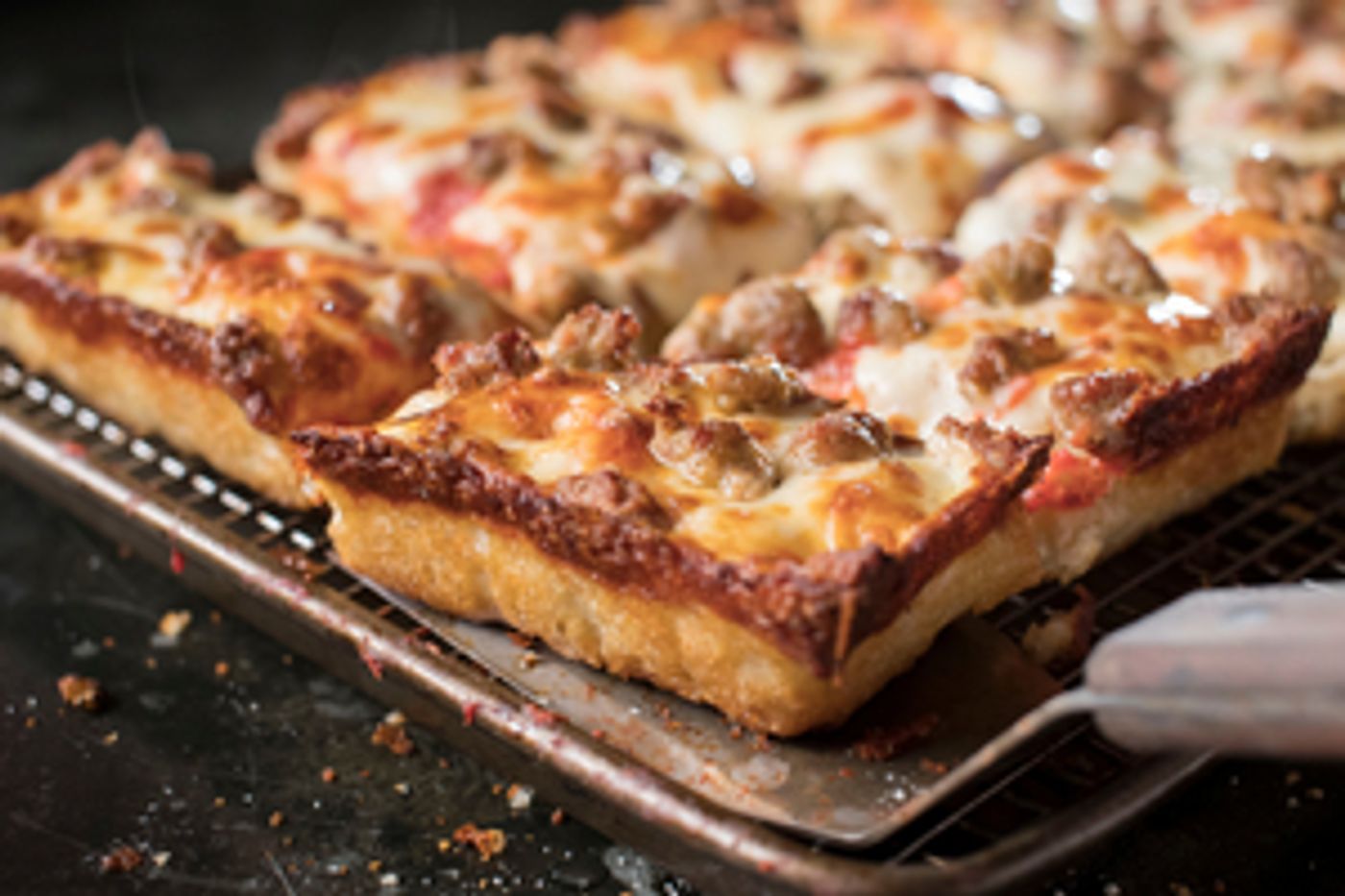 JET'S PIZZA Opens 20th Chicago Location in the South Loop with Special Offer JET'S PIZZA Opens 20th Chicago Location in the South Loop with Special Offer Image