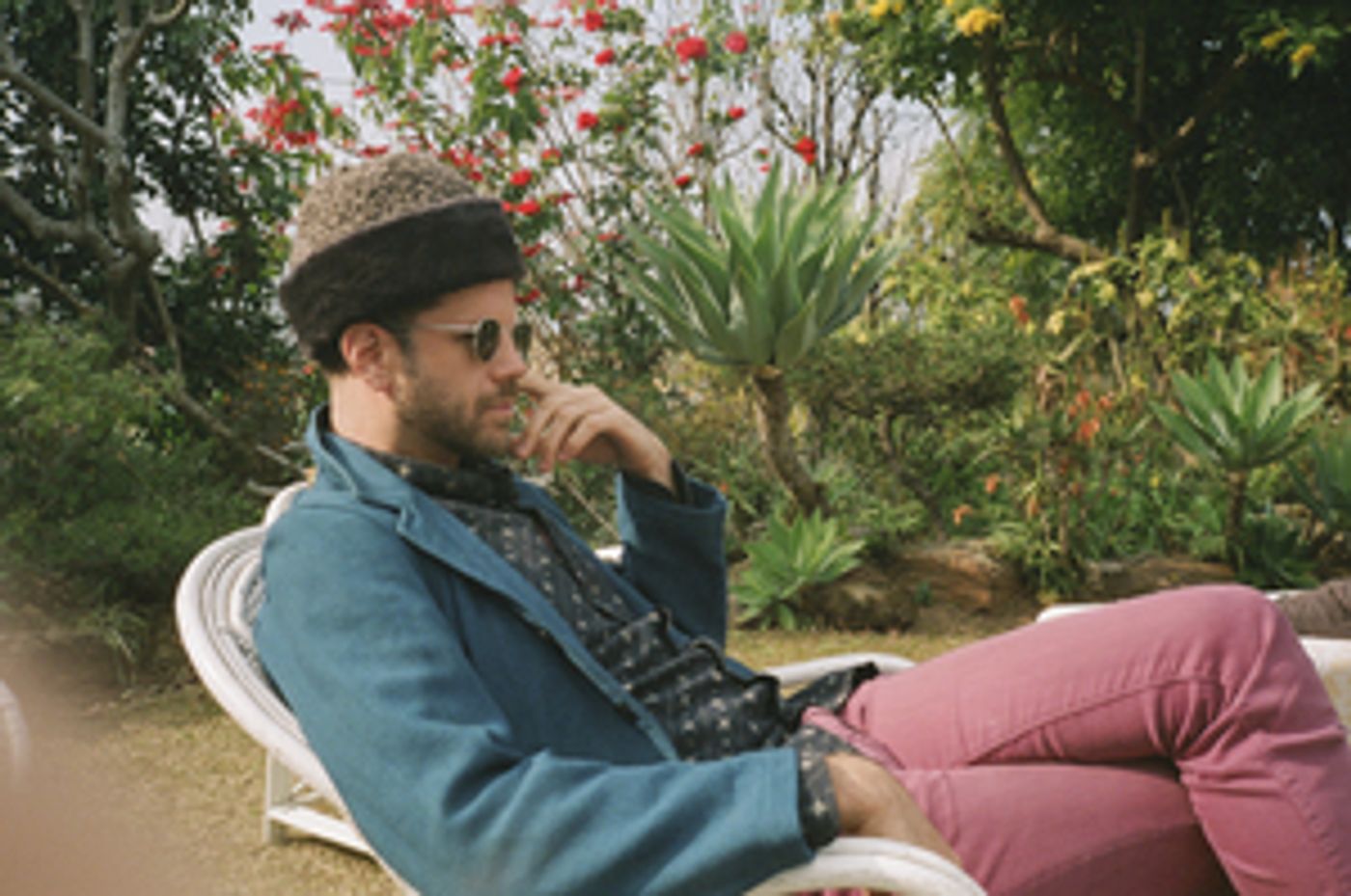 The Ah Shares New Track & Music Video For 'The Factory Girl' The Ah Shares New Track & Music Video For 'The Factory Girl' Image