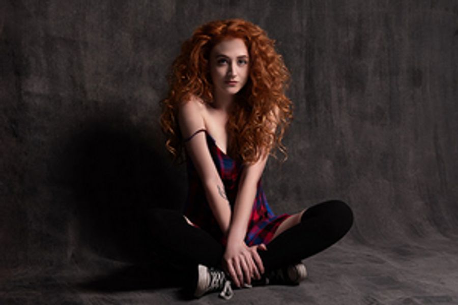Janet Devlin Mourns The Loss Of 'Honest Men' In New Single Image