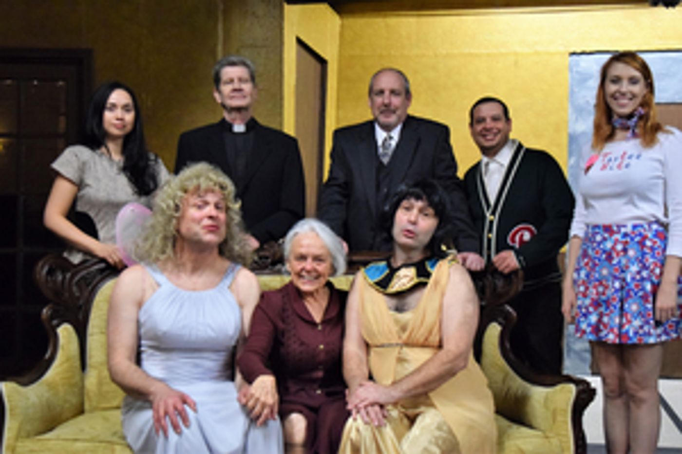 Review: LEADING LADIES  at Adobe Theatre  Image