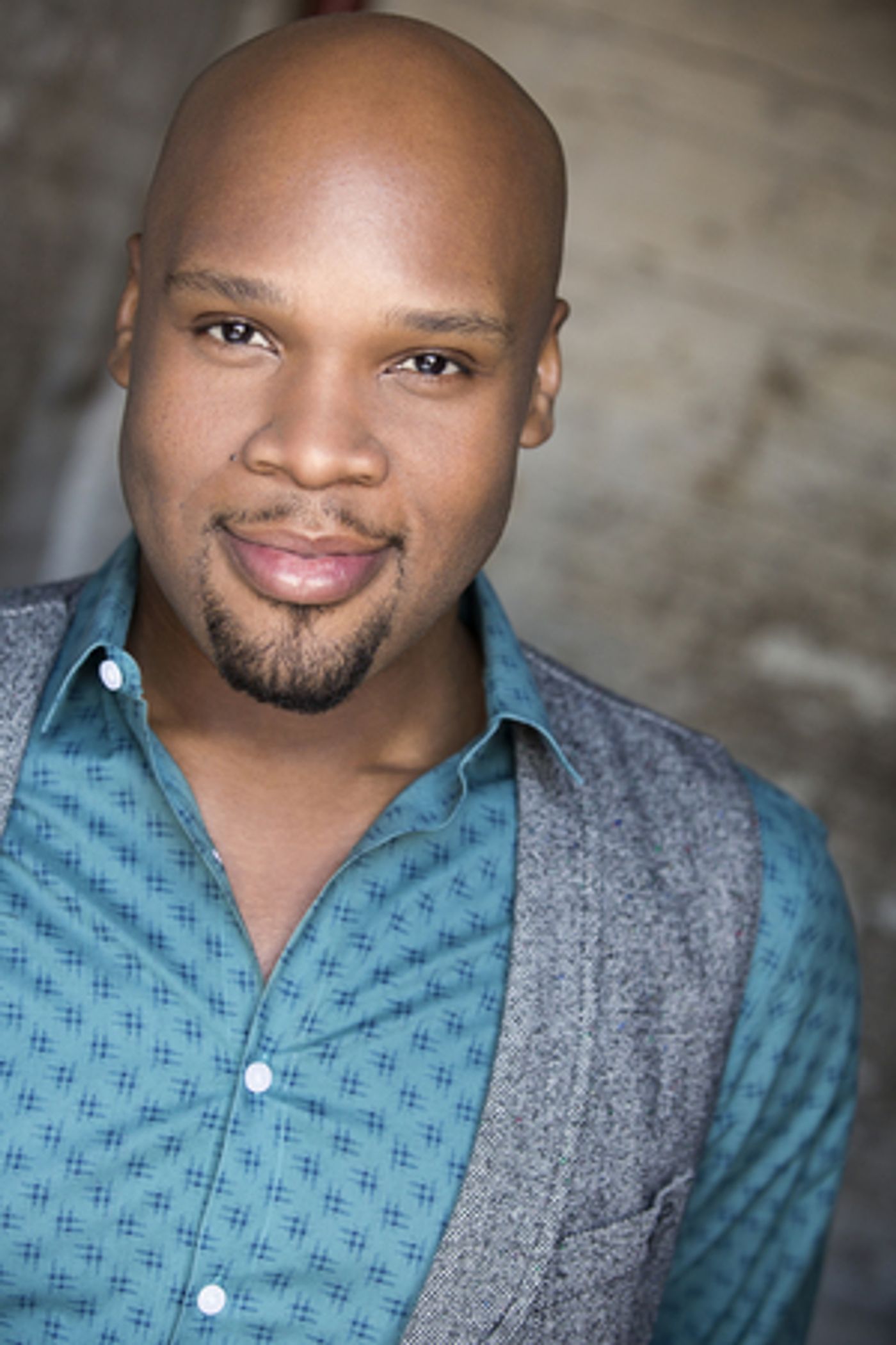 Michael James Scott Will Be Returning to ALADDIN as Genie in February  Image