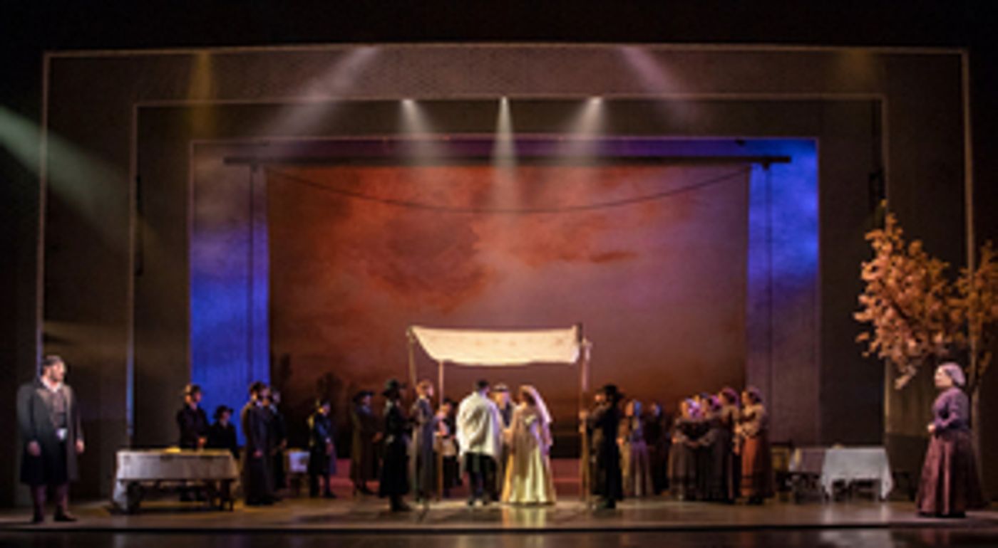 Review: FIDDLER ON THE ROOF at the Eccles Theater Has a Stark Elegance  Image