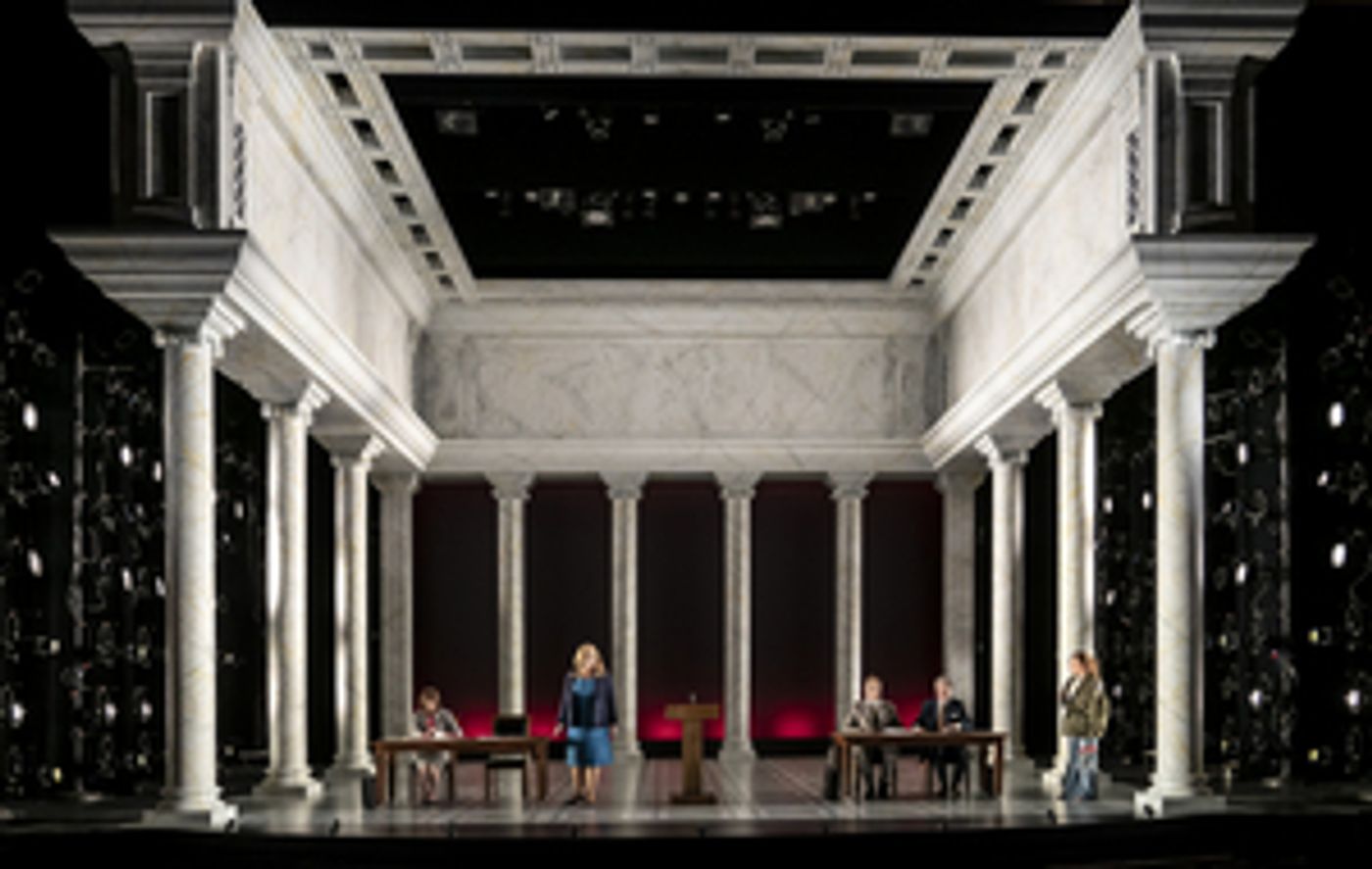 Review: ROE at Goodman Theatre  Image