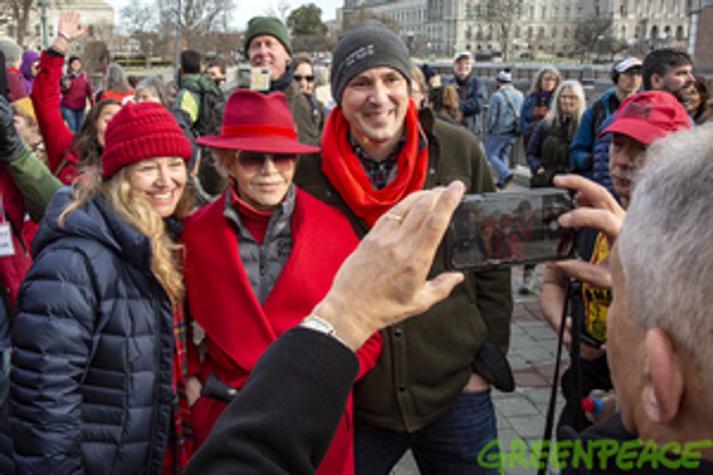 Jane Fonda & Greenpeace Bring Fire Drill Fridays to Los Angeles  Image