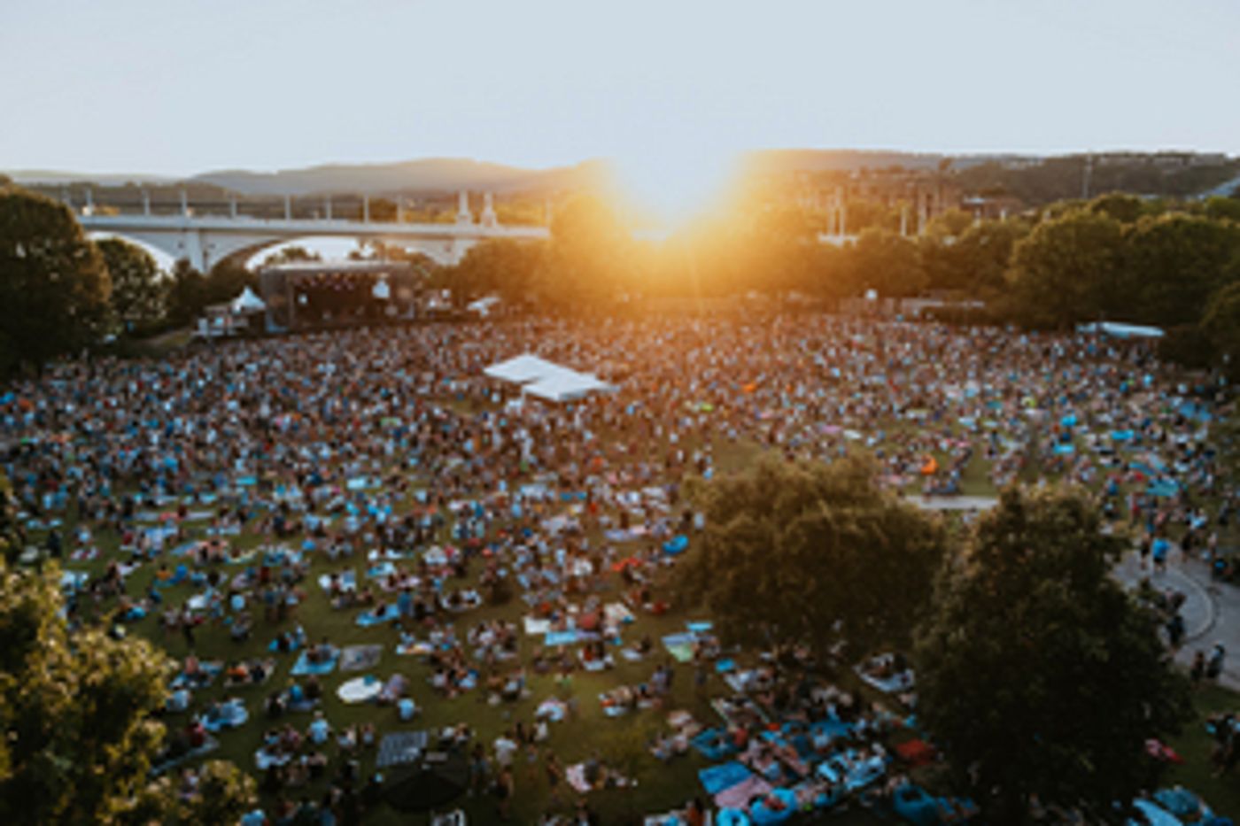 Moon River Music Festival Returns to Chattanooga's Coolidge Park Moon River Music Festival Returns to Chattanooga's Coolidge Park Image