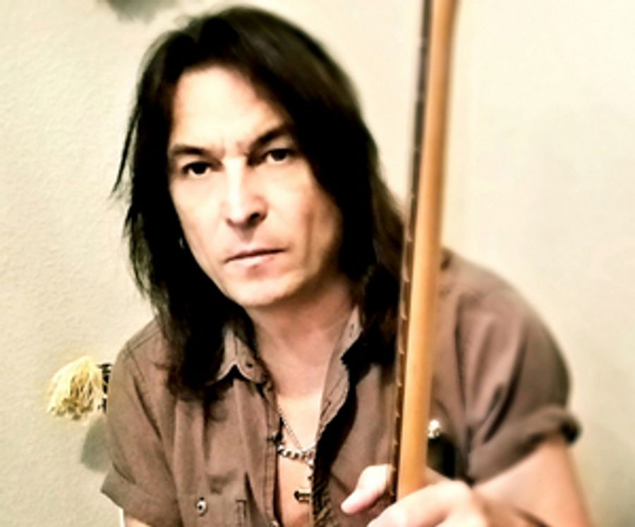 Danny De La Rosa Releases New Song 'Third Wheel Man' Image