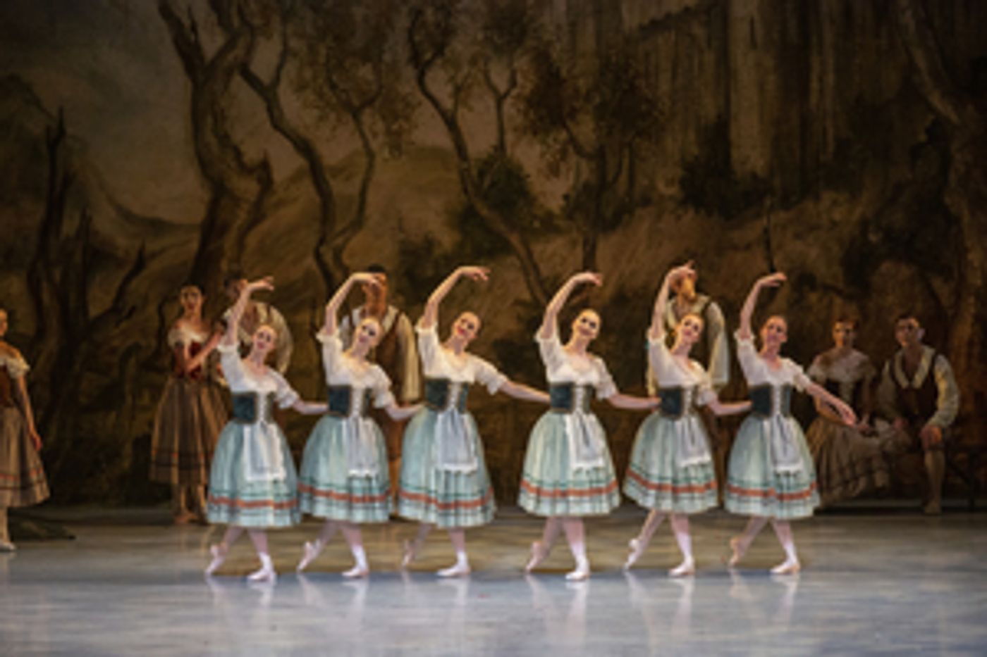 Review: Ballet West's GISELLE Celebrates the Classic Beauty of a Heartbreaking Story that Never Grows Old  Image