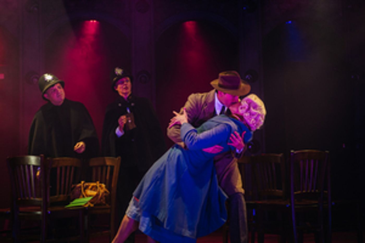 Review: ALFRED HITCHCOCK'S THE 39 STEPS Brings Top-notch Style and Design to DC  Image