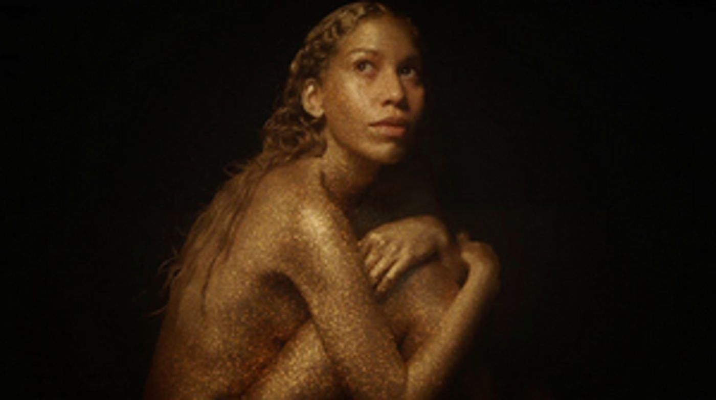 Charlotte Dos Santos Shares Video For 'Helio'  Image