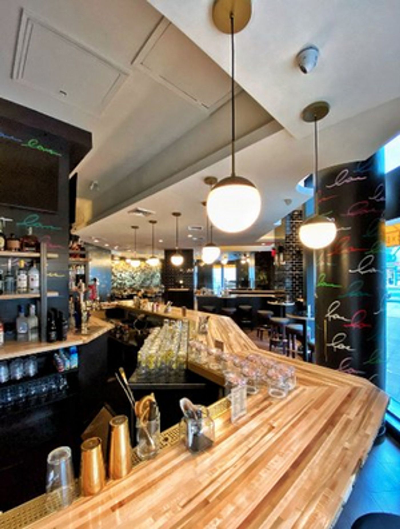 Review: KINGS OF KOBE Returns to Hells Kitchen-Bigger and Better Than Ever  Image