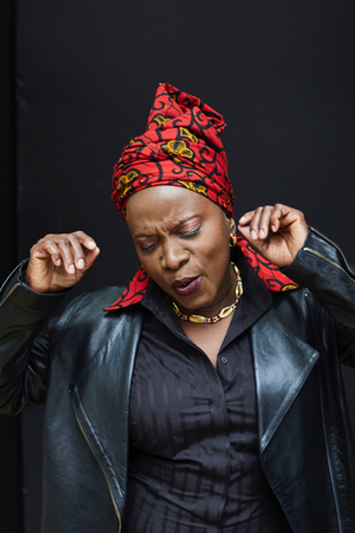 Review: ANGELIQUE KIDJO at The VETS  Image