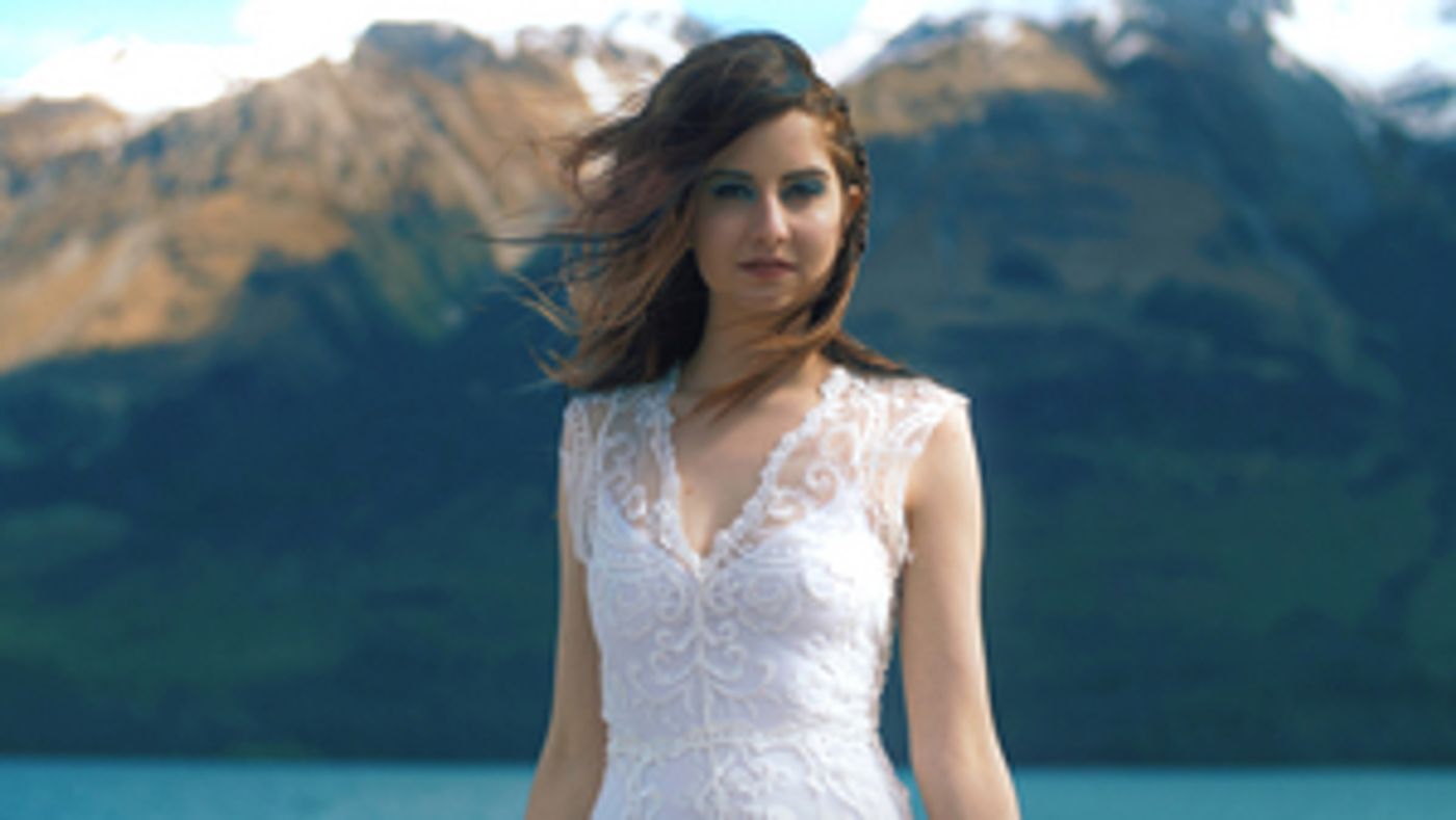 Feature: MOLLY DEVINE'S New Single 'Call Me Up' Premieres on BroadwayWorld Feature: MOLLY DEVINE'S New Single 'Call Me Up' Premieres on BroadwayWorld Image