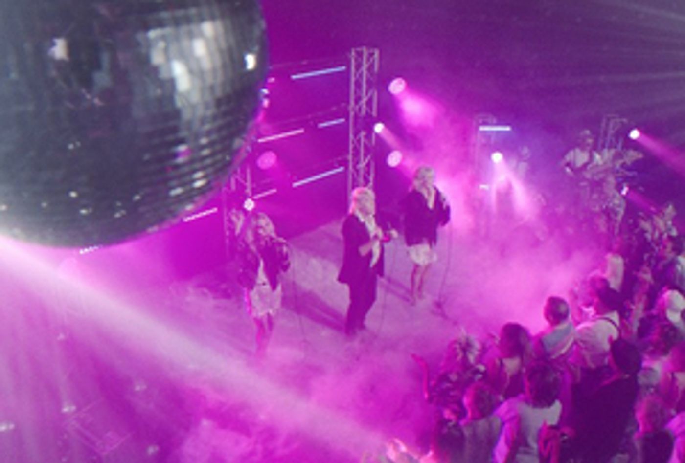 The Fizz Reveal Video for 'Top Of The Pops' Spoof for New Single 'T.O.T.P' The Fizz Reveal Video for 'Top Of The Pops' Spoof for New Single 'T.O.T.P' Image