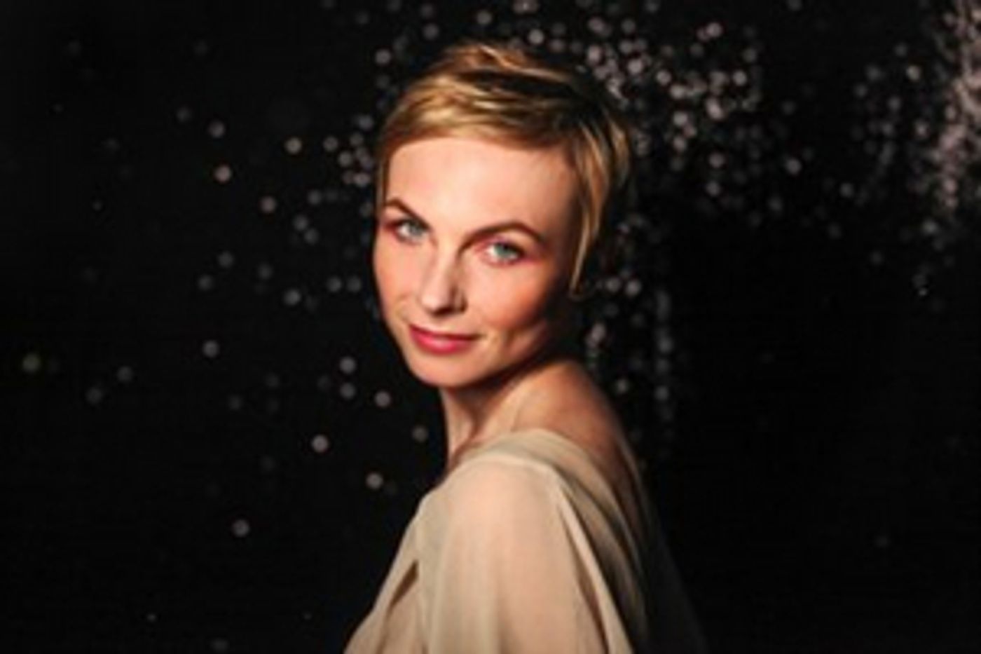 Kat Edmonson Releases Video for 'What A Wonderful World'  Image