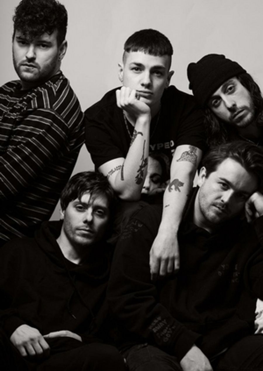 Boston Manor Reveal Two New Singles 'Ratking' & 'On A High Ledge' Image