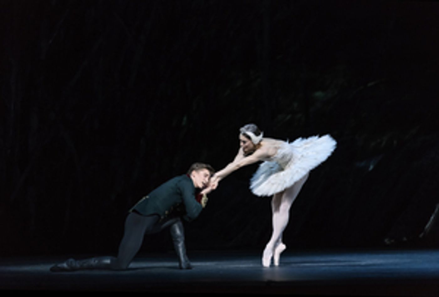 Review: SWAN LAKE, Royal Opera House Review: SWAN LAKE, Royal Opera House Image