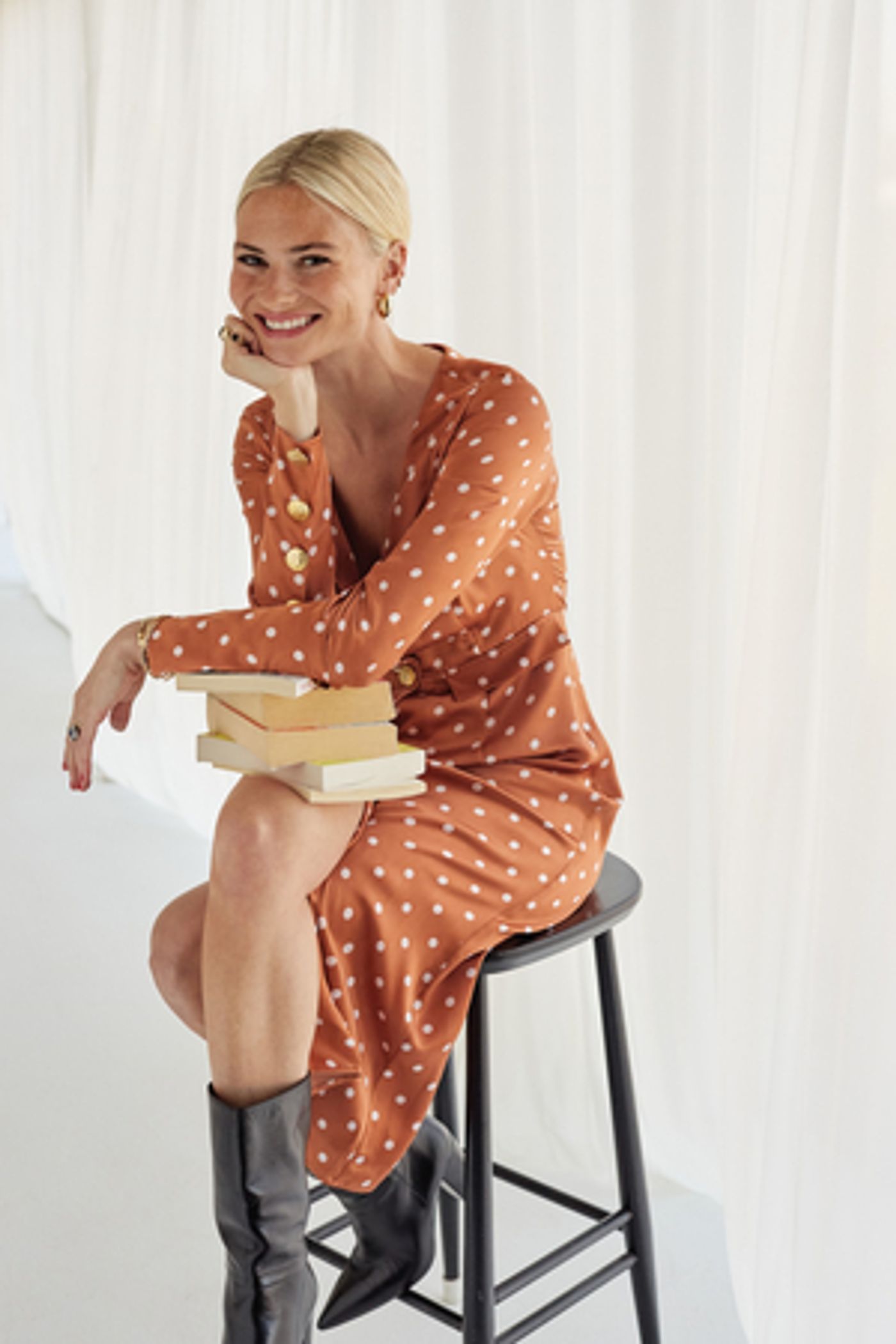 Pandora Sykes Will Tour the UK Pandora Sykes Will Tour the UK Image