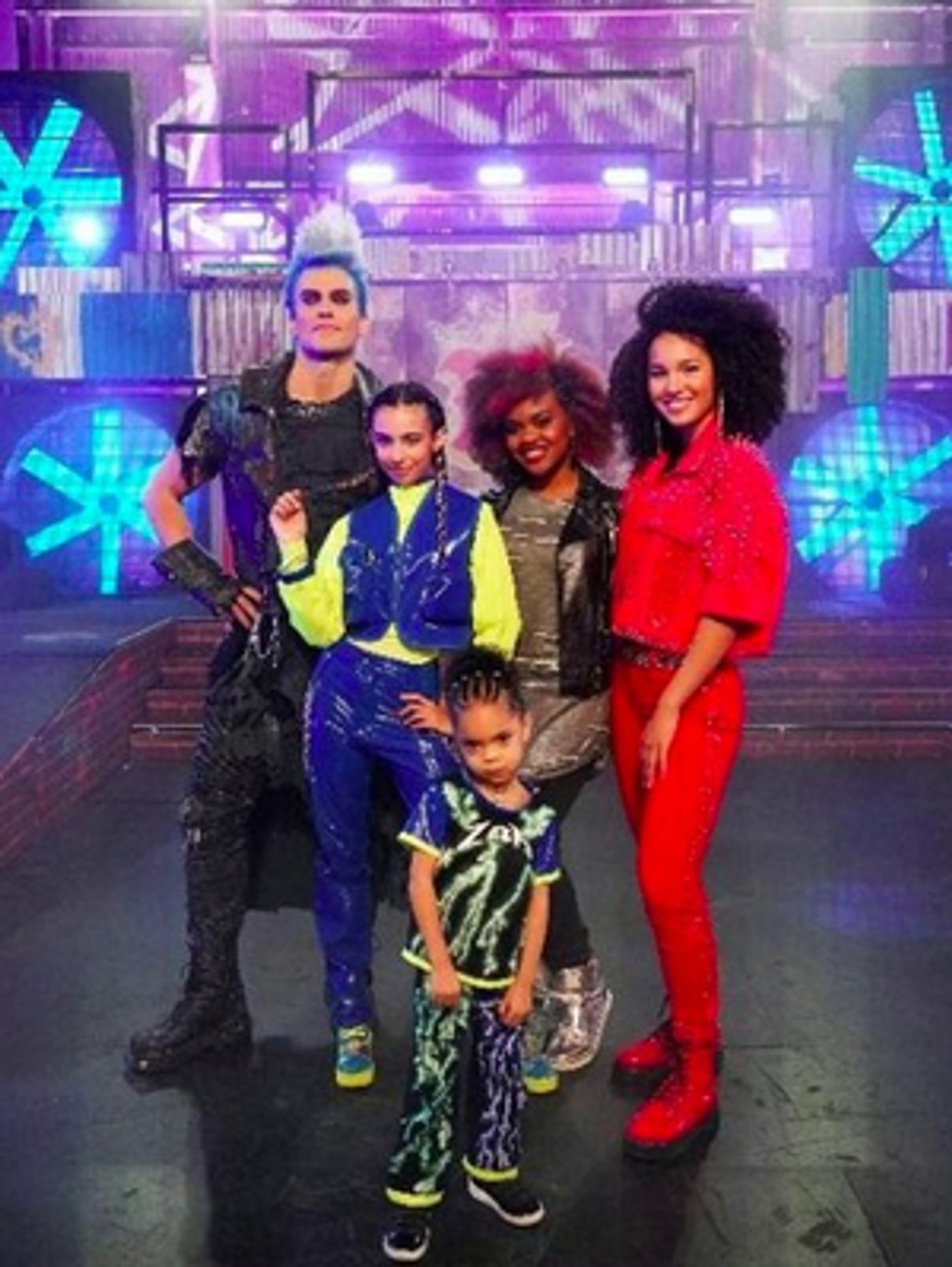 Cheyenne Jackson to Host a DESCENDANTS Remix Dance Party on Disney Channel  Image