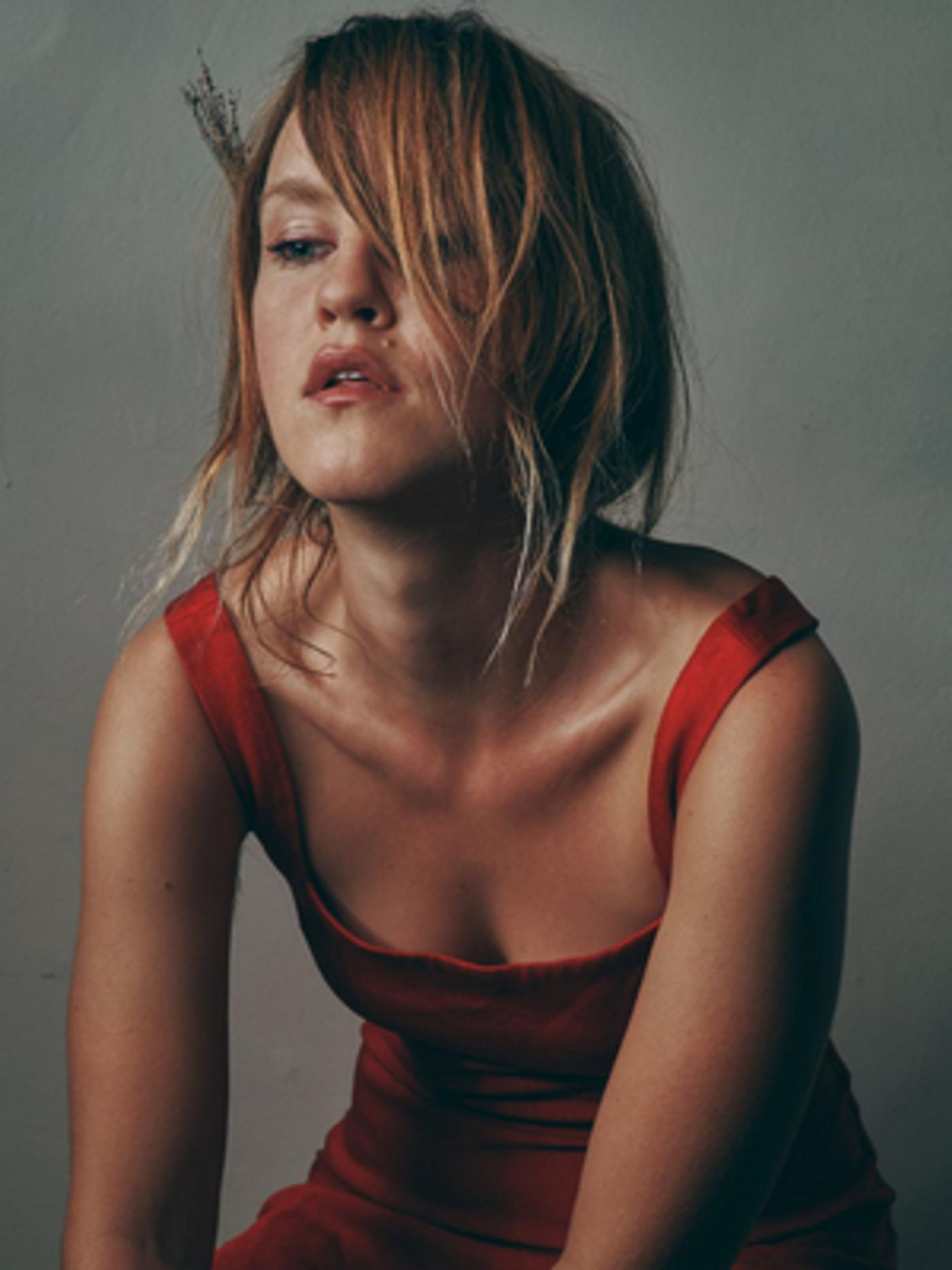 Johanna Warren Premieres New Single 'Part Of It'  Image