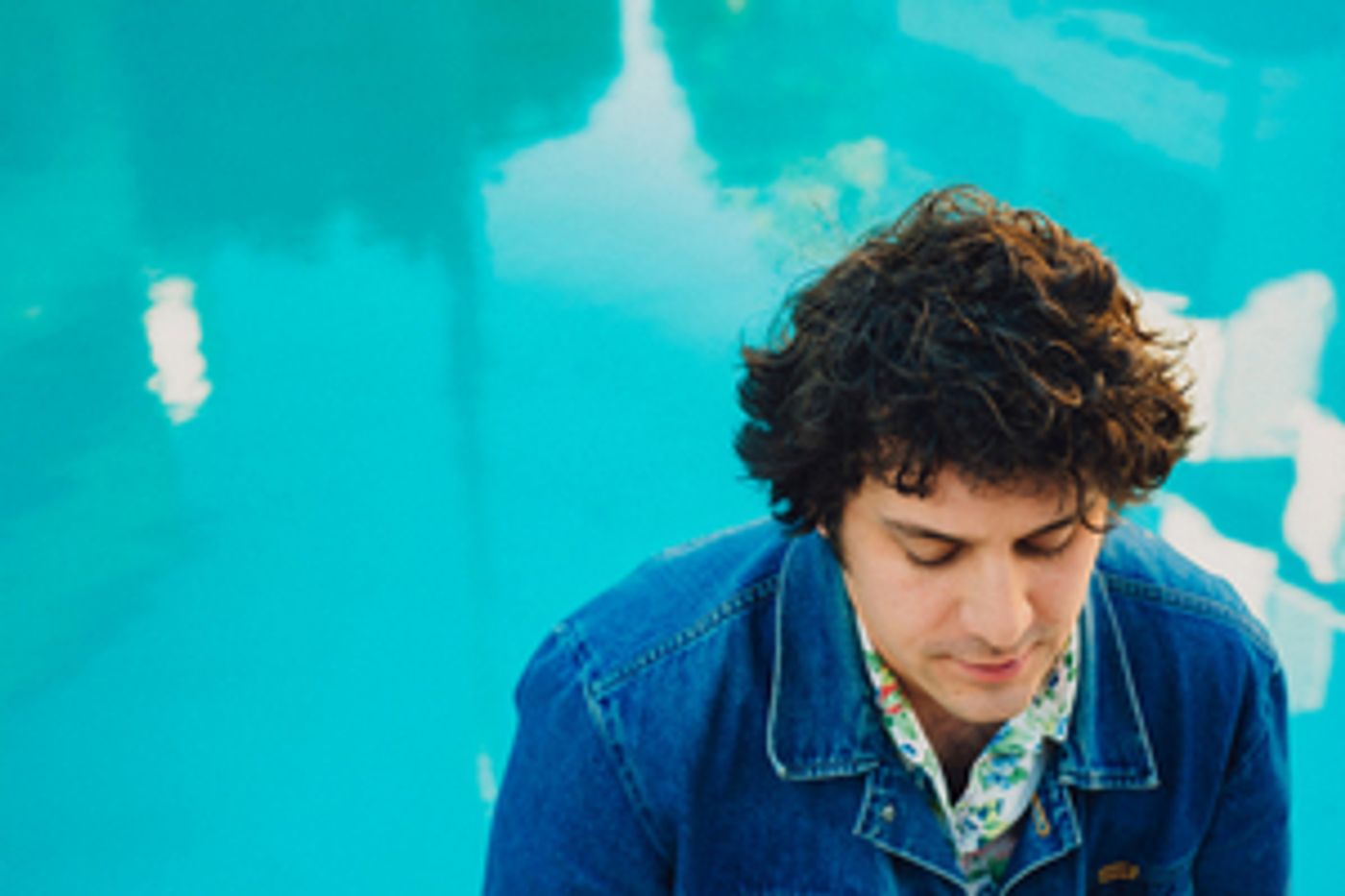 Star Parks Shares 'Palm Sunday' Video  Image