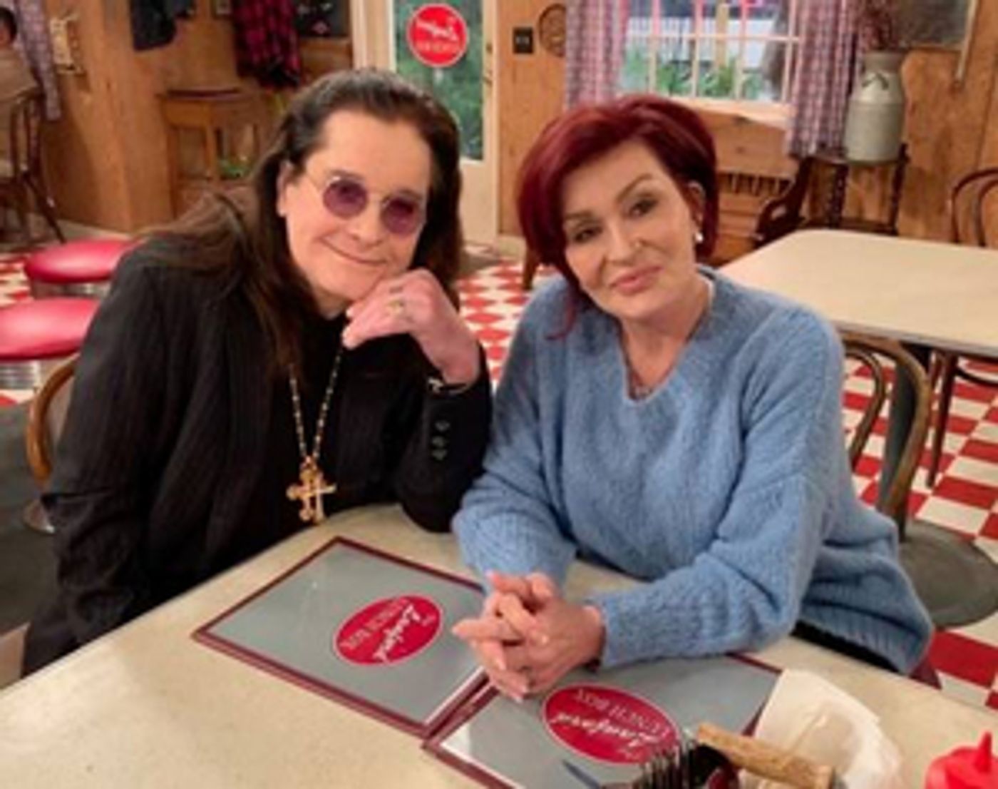 Ozzy Osbourne and Sharon Osbourne to Guest Star on ABC's THE CONNERS  Image