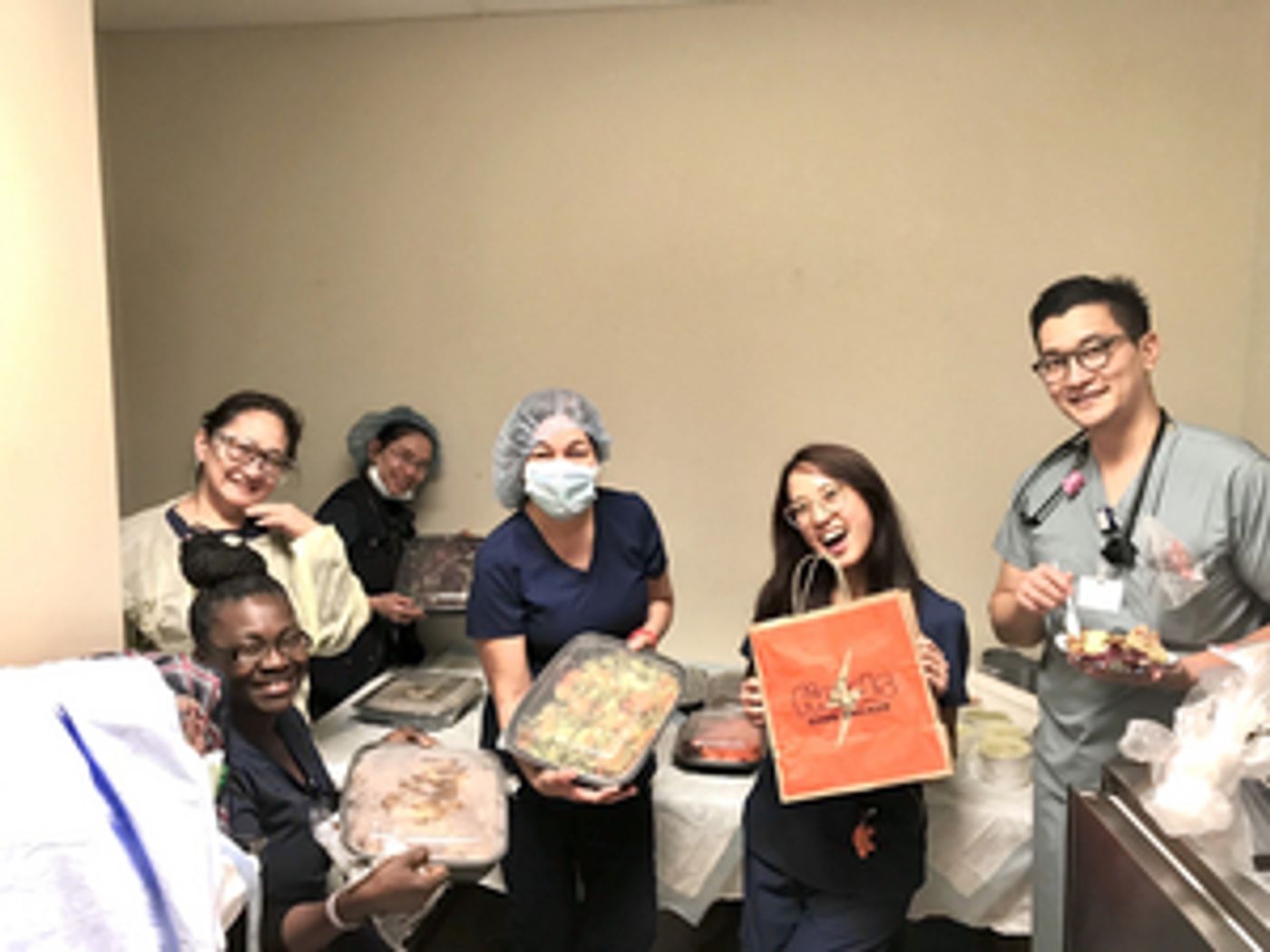 FIELDS GOOD CHICKEN Gives Back to the NYC Community  Image