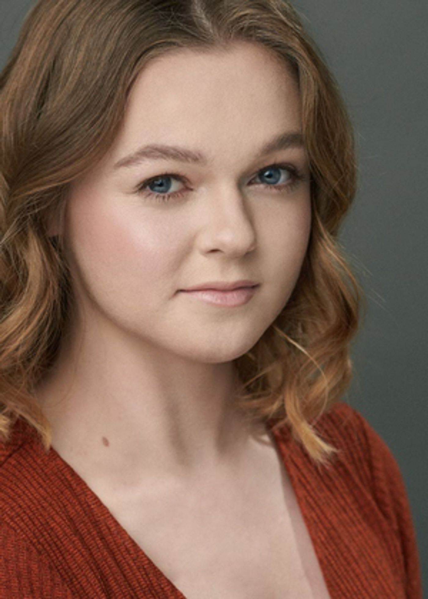 BWW Spotlight Series: Meet Sydney Holliday, an Actor and College Freshman Studying Theatre, Media and Communications BWW Spotlight Series: Meet Sydney Holliday, an Actor and College Freshman Studying Theatre, Media and Communications Image
