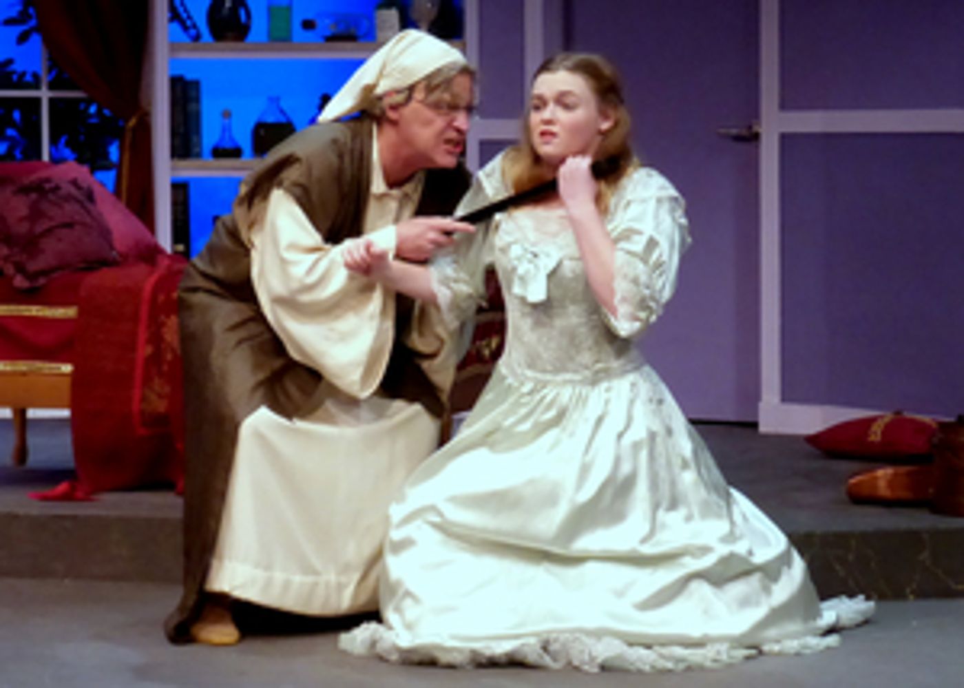 BWW Spotlight Series: Meet Sydney Holliday, an Actor and College Freshman Studying Theatre, Media and Communications  Image