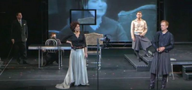 VIDEO: Watch The Wooster Group's Full Production of HAMLET For Free Image