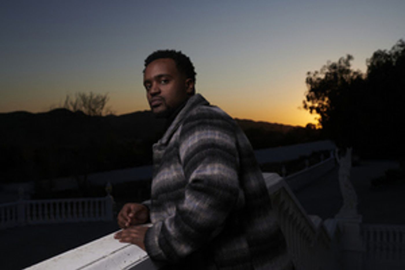 Emanuel Releases Music Video for 'Need You'  Image