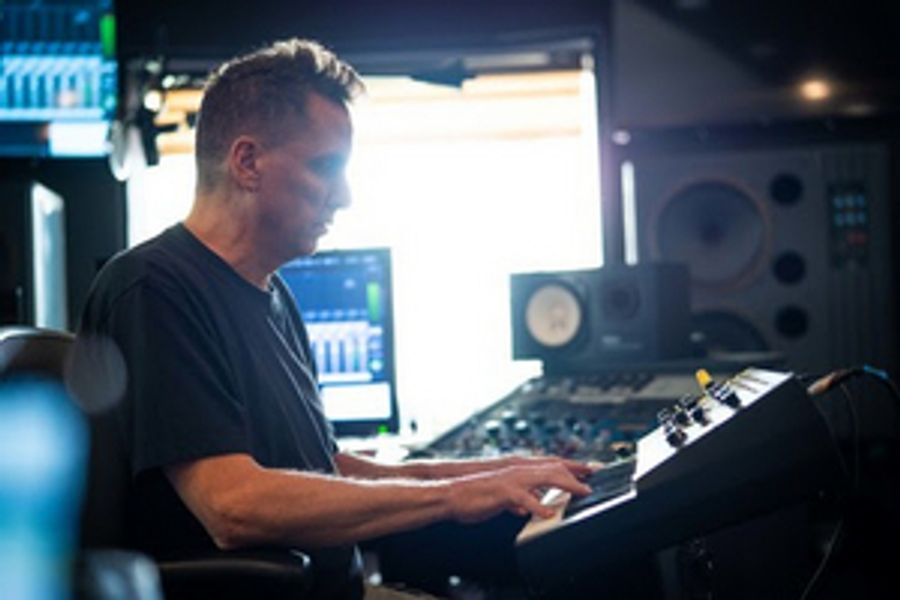 Mike Dean and Moog Music Create 'The Eighth Night' Image