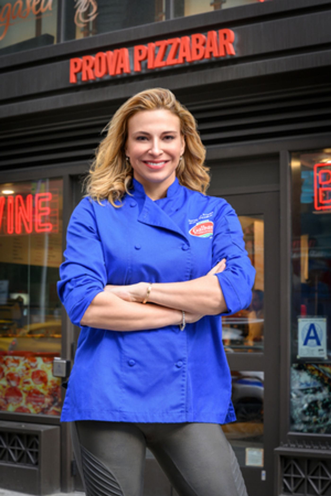 Donatella Arpaia of PROVA PIZZABAR Donates 200 Pies to Hospitals and Police Precincts Donatella Arpaia of PROVA PIZZABAR Donates 200 Pies to Hospitals and Police Precincts Image